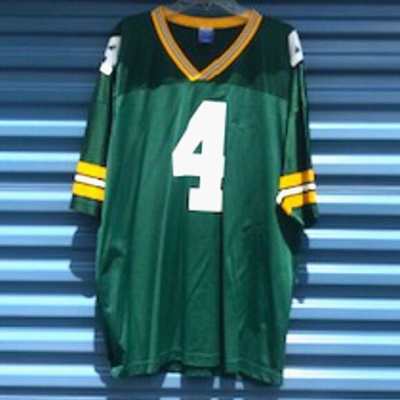 Green Bay Packers . Size: Extra Large (46-48) . #4 Brett Favre . Champion Jersey - Picture 2 of 5